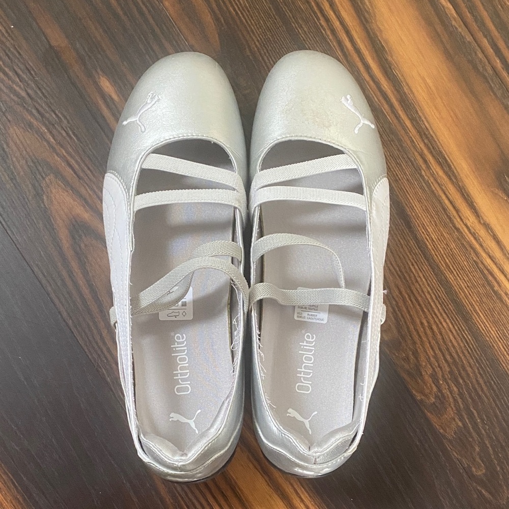 Puma Silver speedball ballet flats